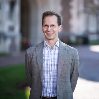 Headshot Billy Acree